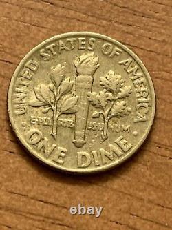 1977 Dime NO Mint Mark Error RARE. (36)